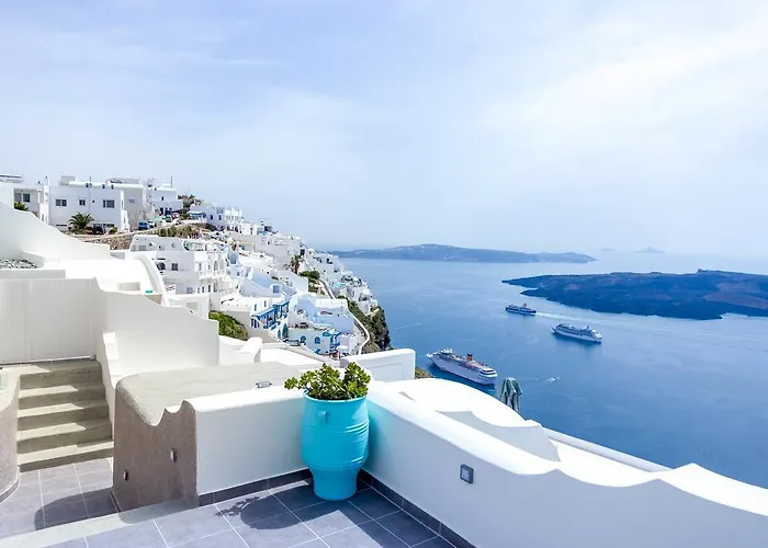 Hotel Remvi Firostefani