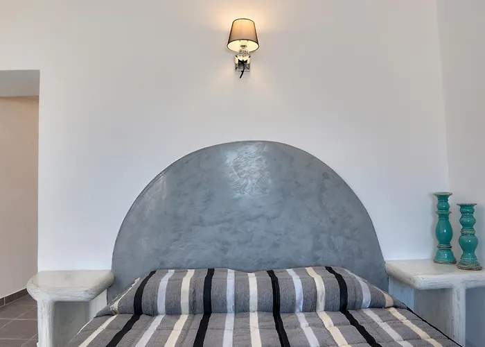 Remvi 3* Firostefani